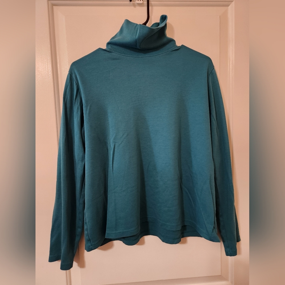 L.L. Bean Teal Long Sleeve Top